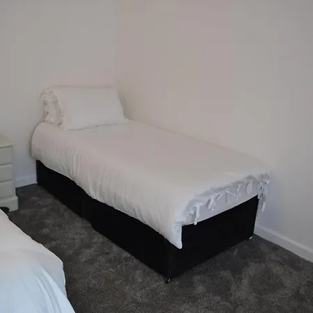 Modern 5-bedroom בית נופש *